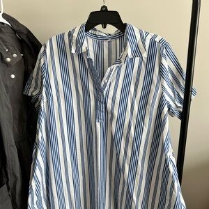 Old Navy Women’s Blue and White Striped Casual dress